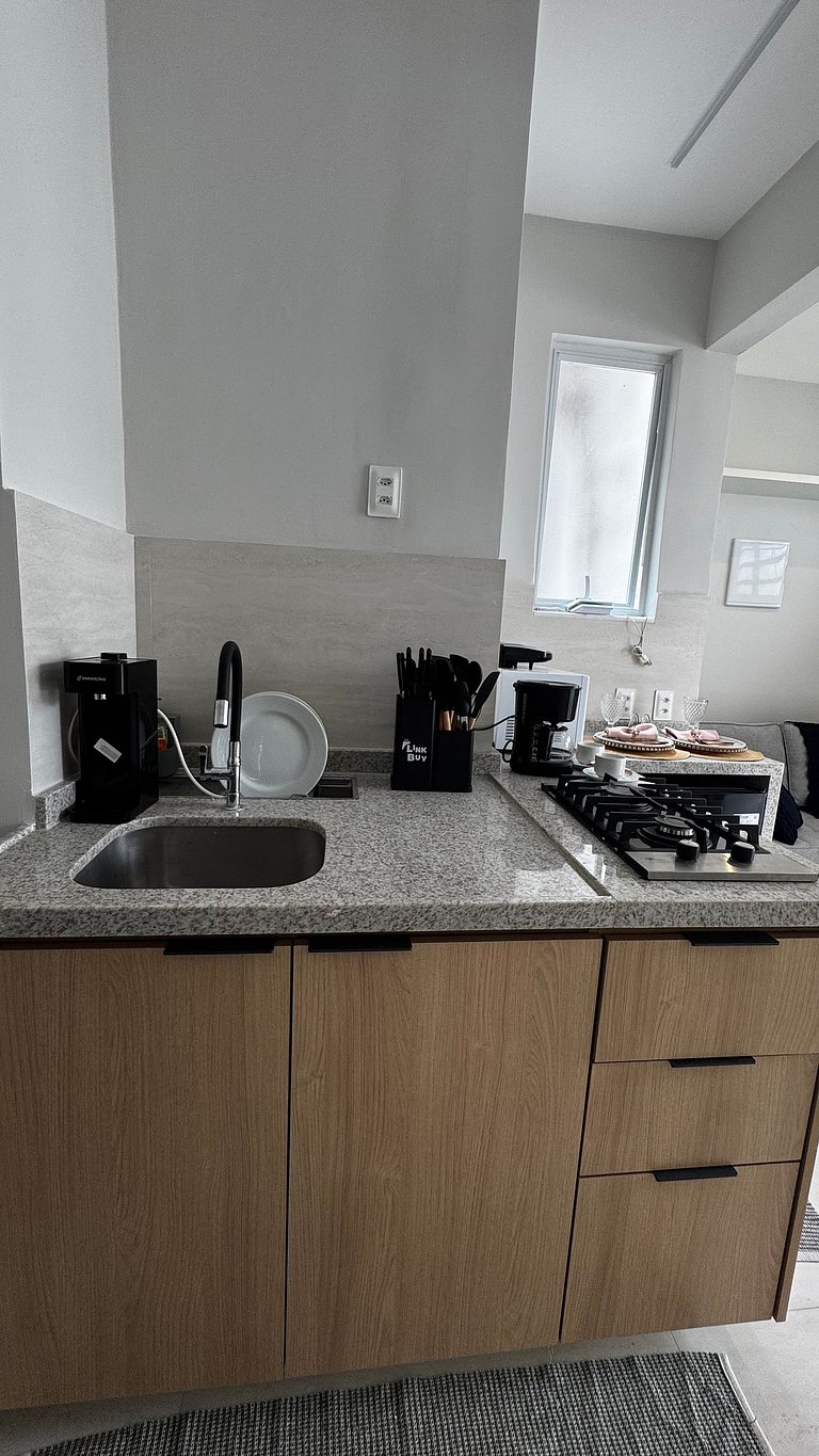 Completo a 3 minutos da Praia NSC1145-1202