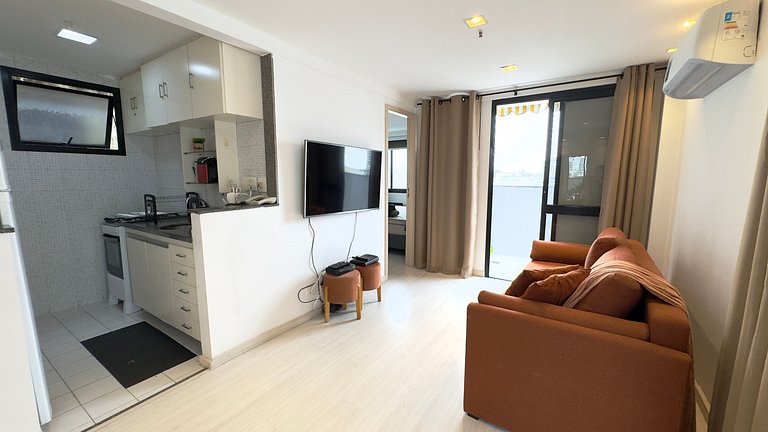 Flat na Cobertura com Piscina Privativa PL99-1103