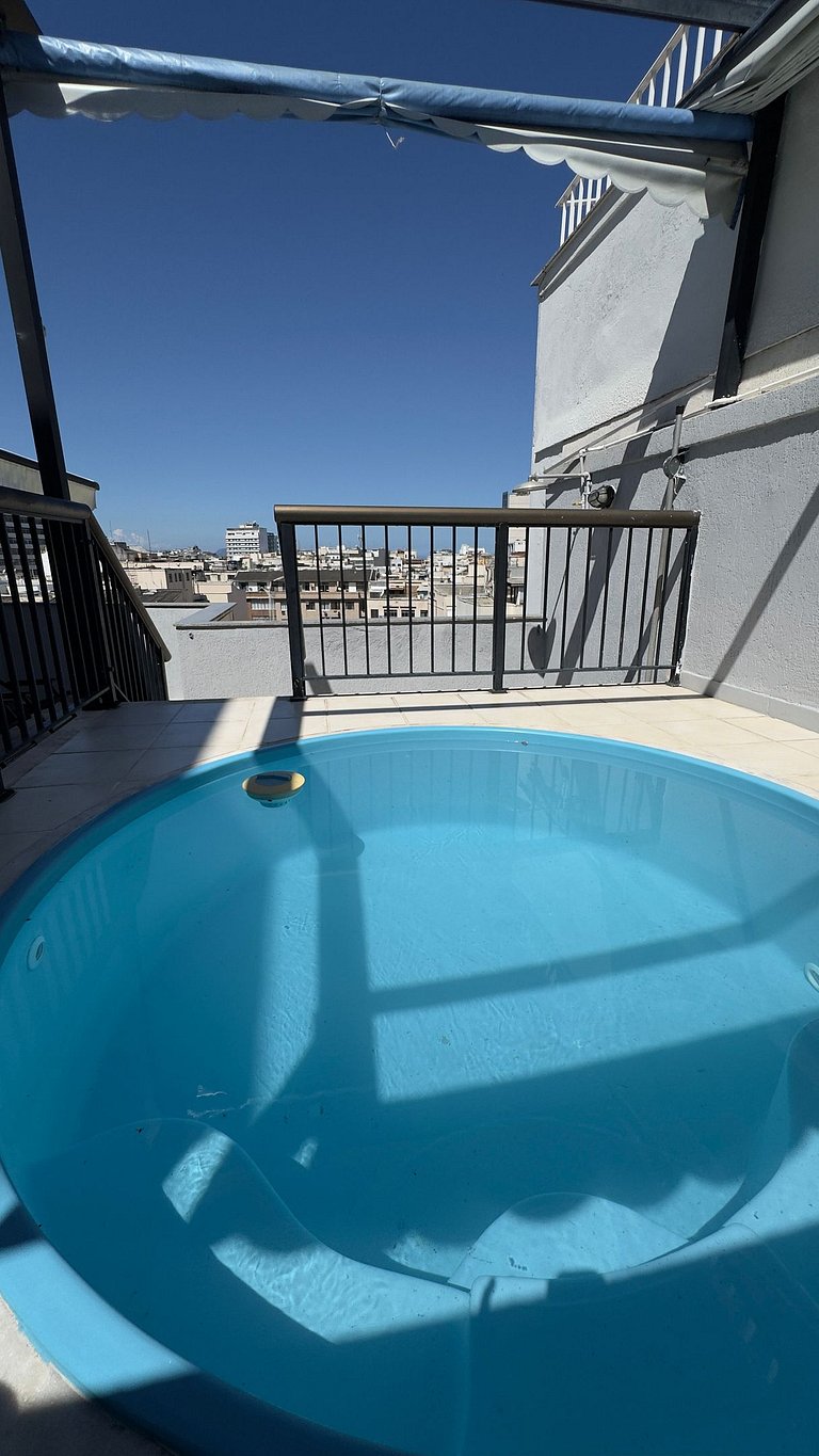 Flat na Cobertura com Piscina Privativa