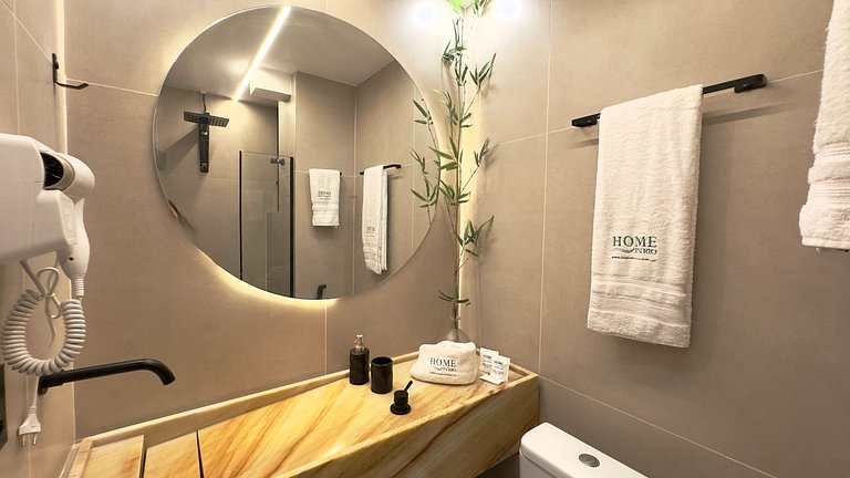 Moderno na Quadra da Praia Posto 5 NCS1137-705