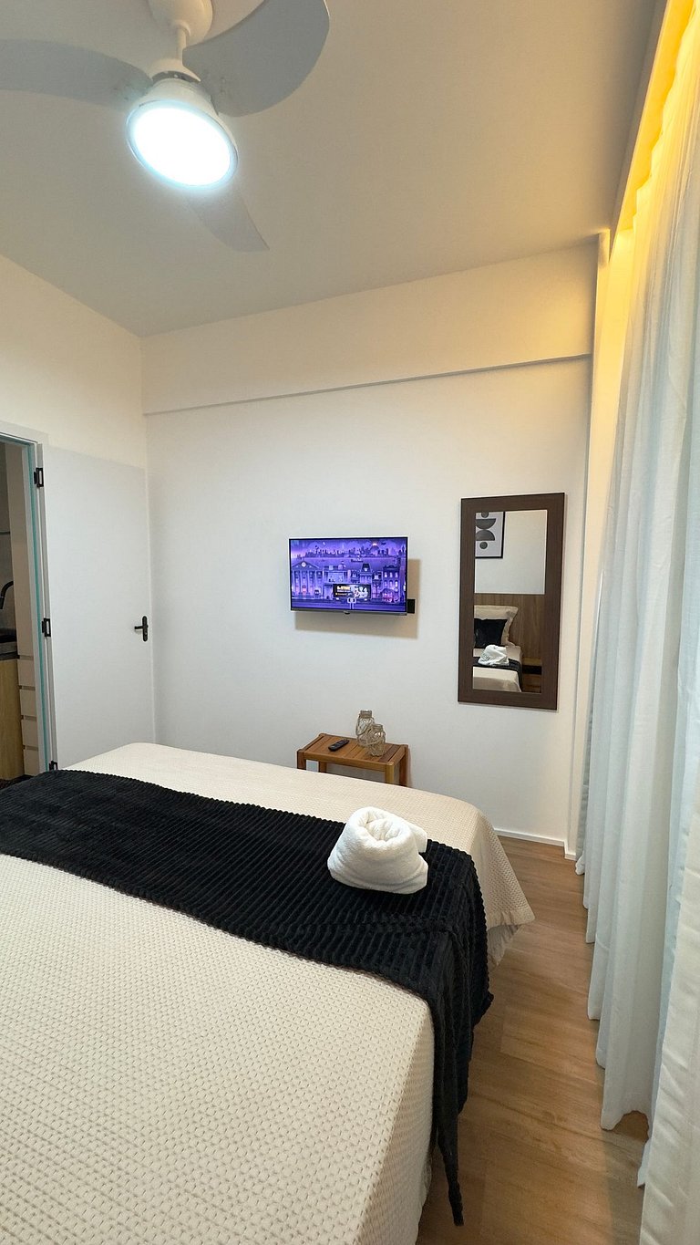 Moderno na Quadra da Praia Posto 5 NCS1137-705