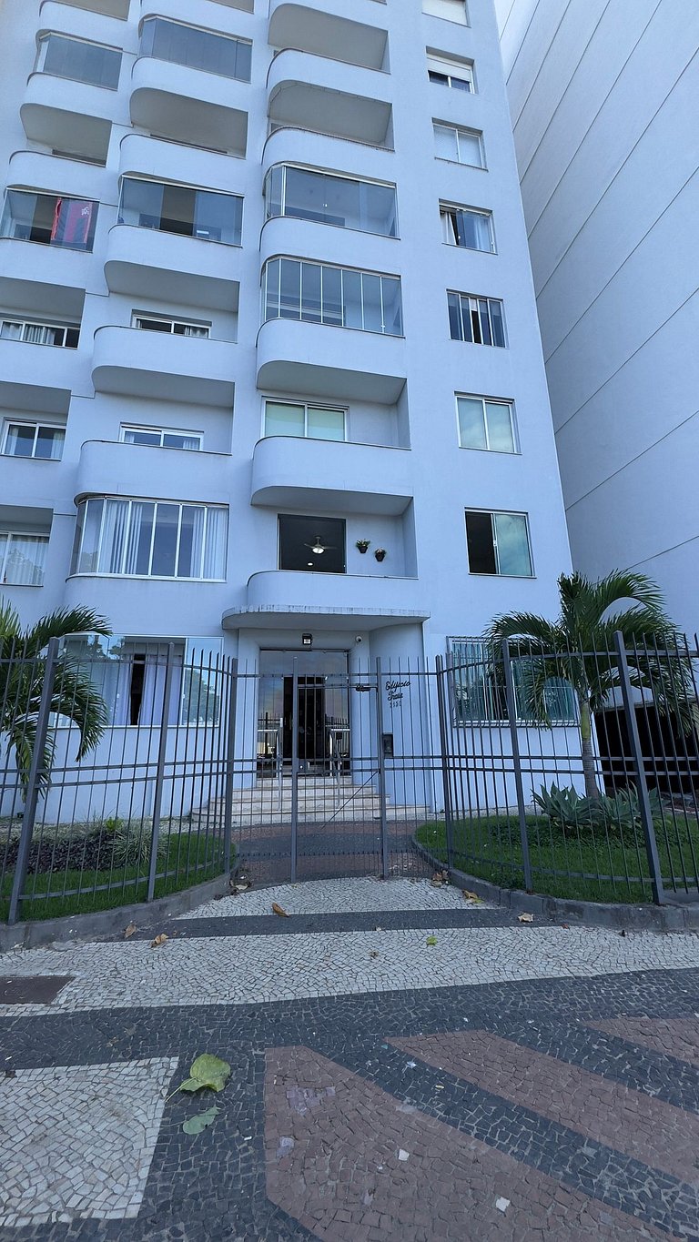 Em Frente a Praia 2 quartos Posto 4 AA3150-202