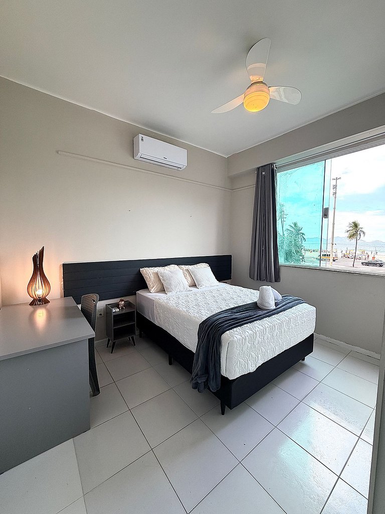 Em Frente a Praia 2 quartos Posto 4 AA3150-202
