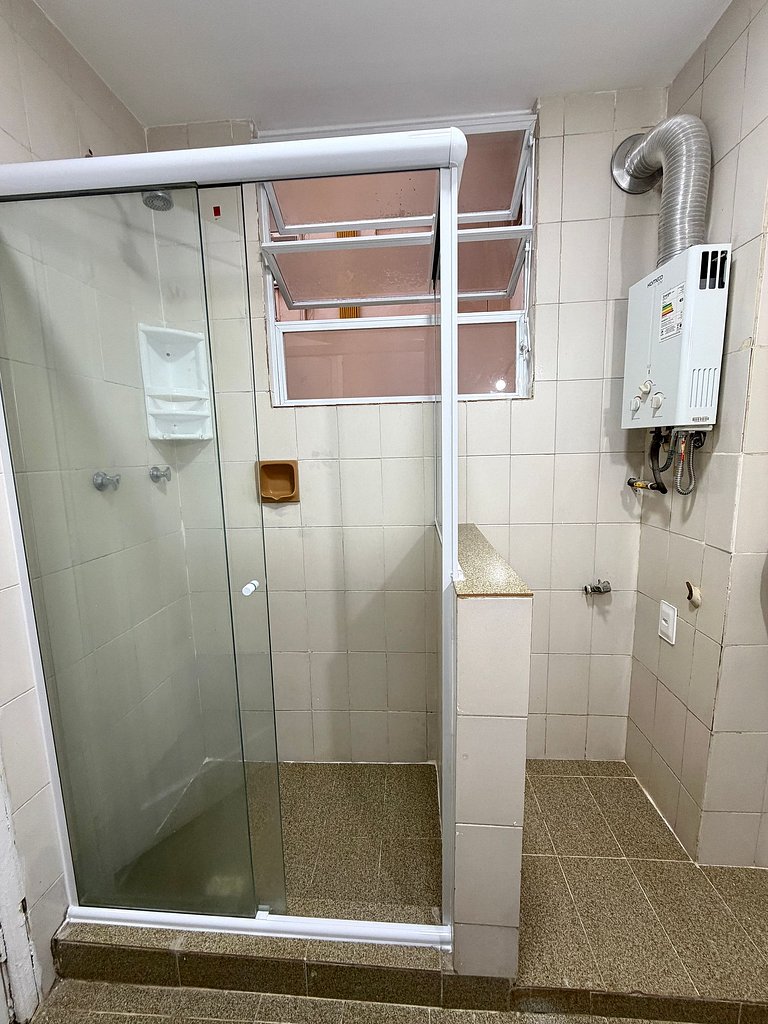 Confortável a 3 Minutos da Praia NSC1032-607