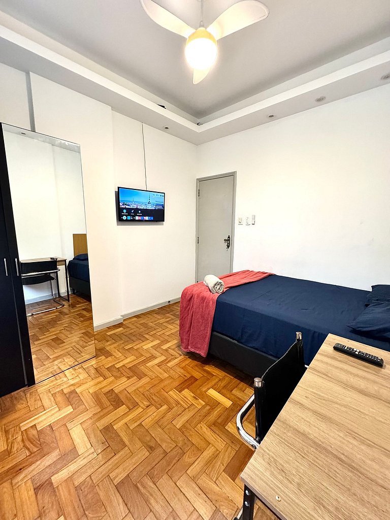 2 Quartos a 300 Metros da Praia Posto 4 - LM129-105