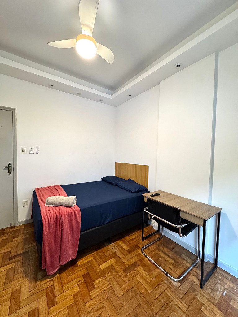 2 Quartos a 300 Metros da Praia Posto 4 - LM129-105