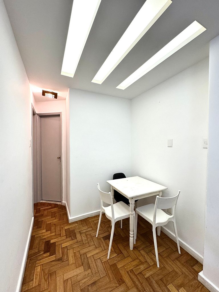 2 Quartos a 300 Metros da Praia Posto 4 - LM129-105