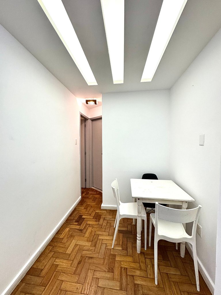 2 Quartos a 300 Metros da Praia Posto 4 - LM129-105