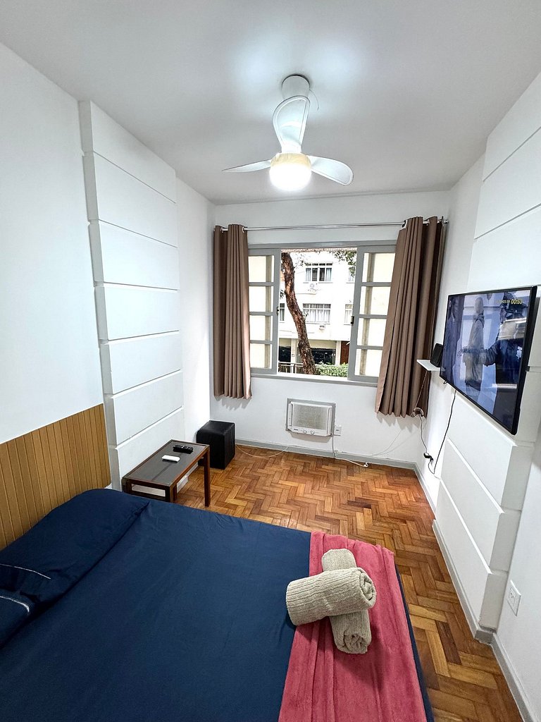2 Quartos a 300 Metros da Praia Posto 4 - LM129-105