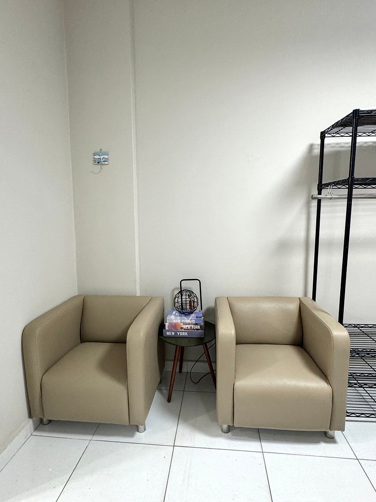 Studio Moderno, Completo e Aconchegante PJ335-318