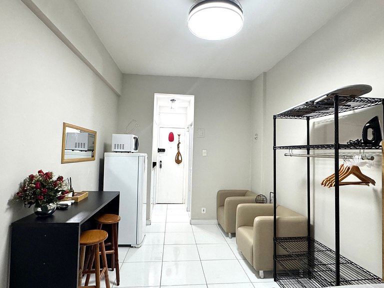 Studio Moderno, Completo e Aconchegante PJ335-318