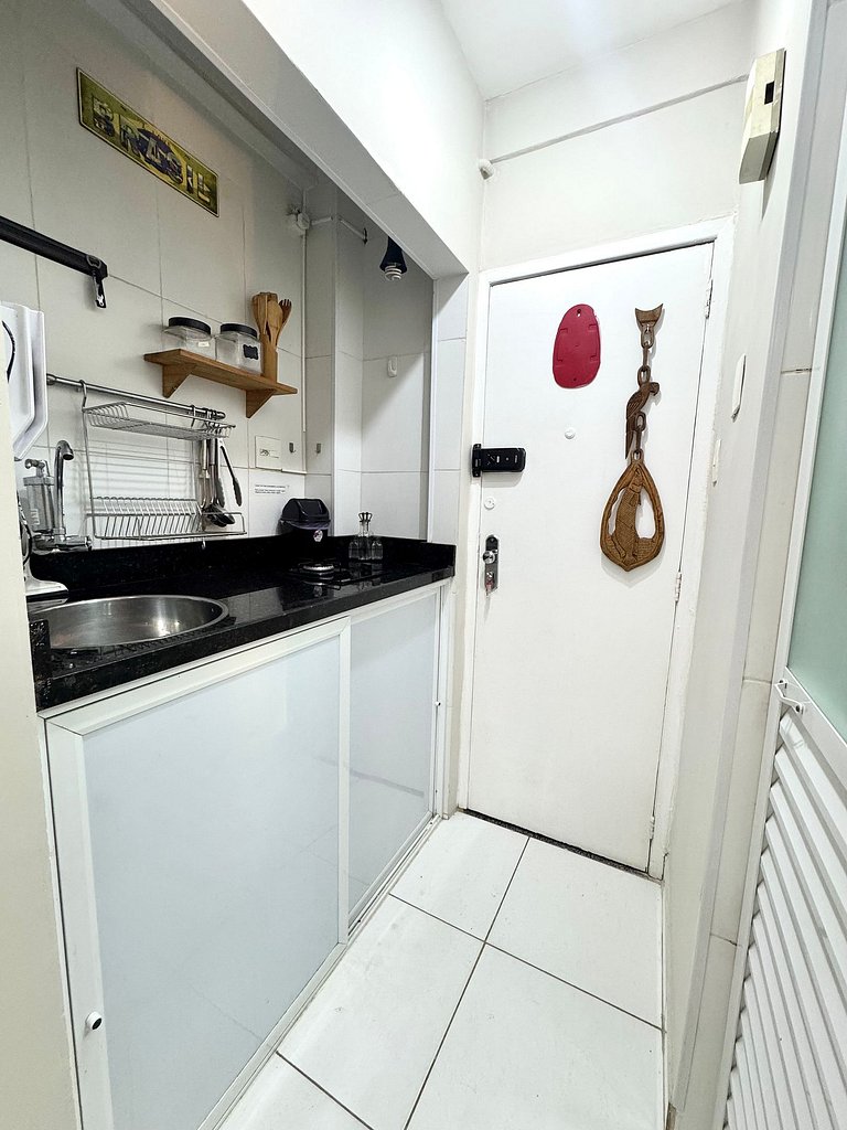 Studio Moderno, Completo e Aconchegante PJ335-318