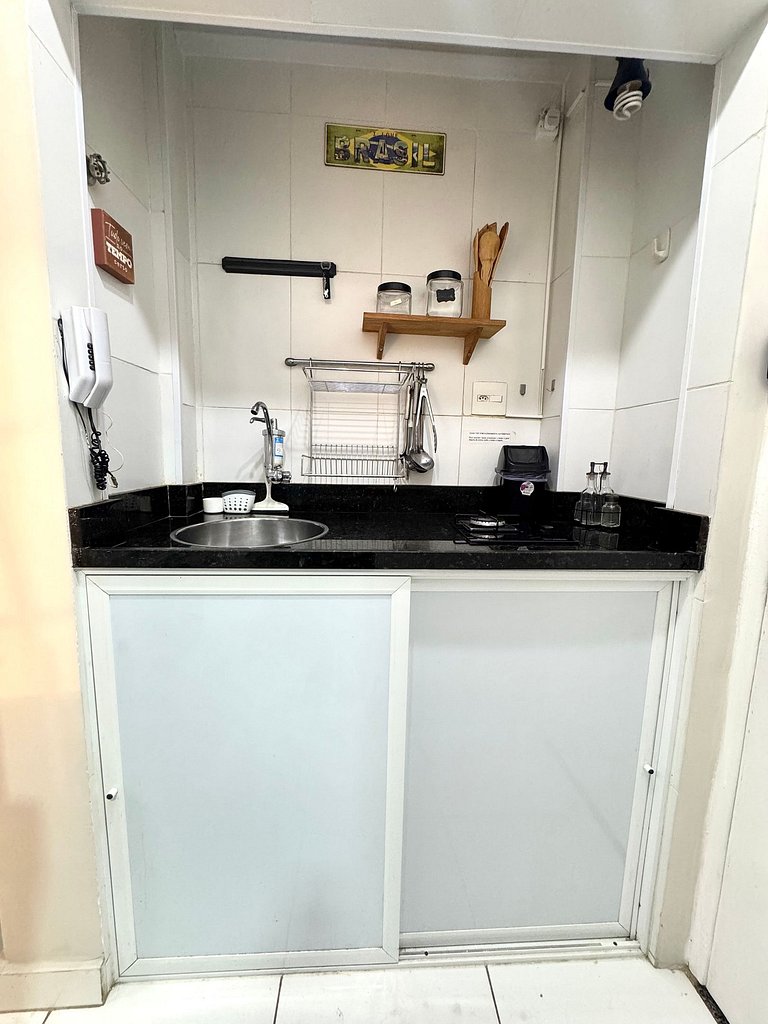 Studio Moderno, Completo e Aconchegante PJ335-318