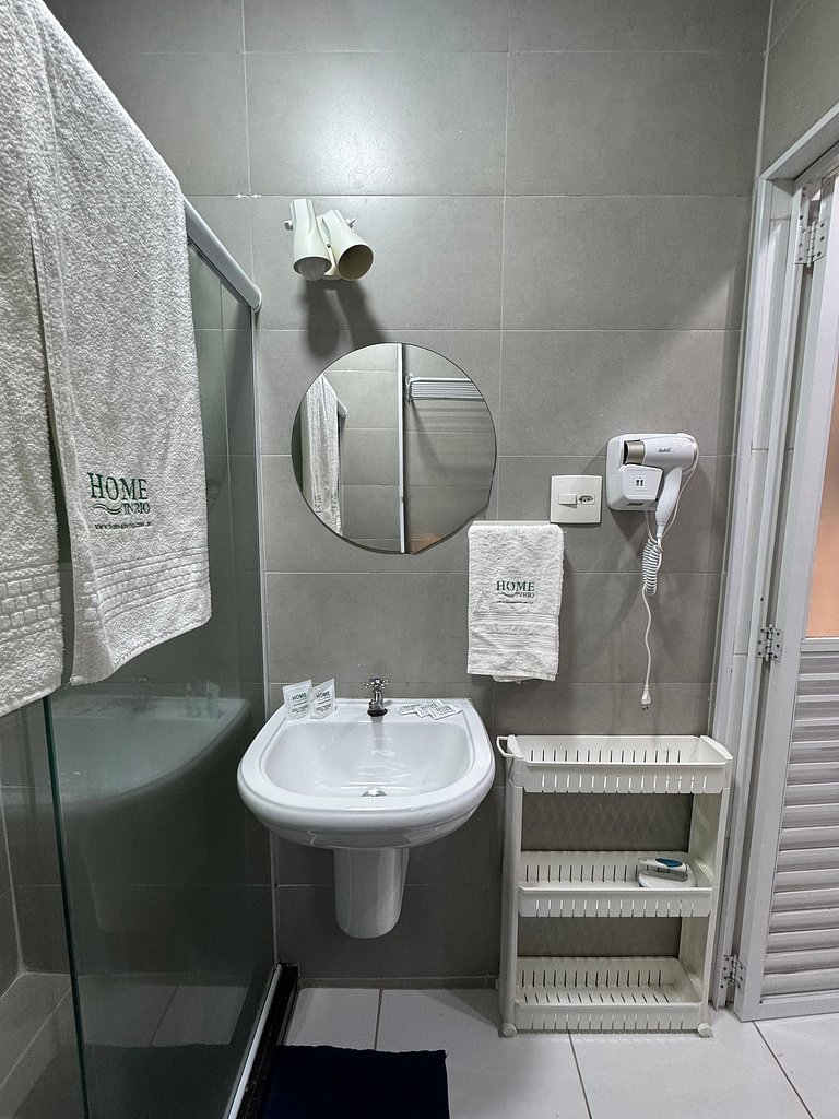 Studio Moderno, Completo e Aconchegante PJ335-318