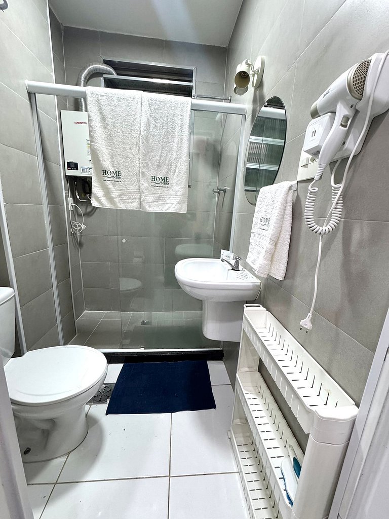 Studio Moderno, Completo e Aconchegante PJ335-318
