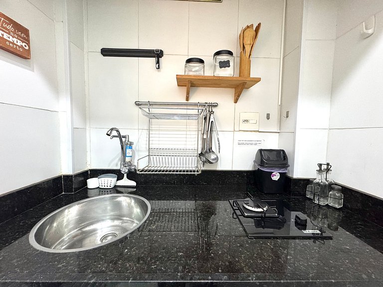 Studio Moderno, Completo e Aconchegante PJ335-318