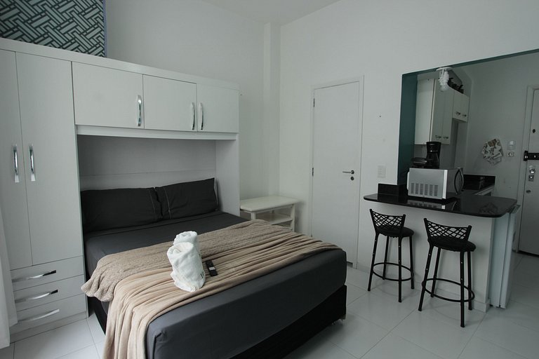Studio Funcional 5 minutos da Praia Leme A24-1004
